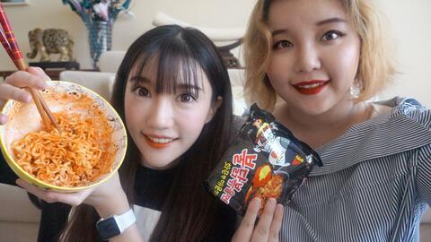 娱乐吃瓜酱跟妈妈要钱,娱乐吃瓜酱向妈妈“借”钱的温馨一幕