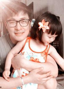 娱乐吃瓜酱内向父女,揭秘娱乐圈温馨亲子关系背后的故事