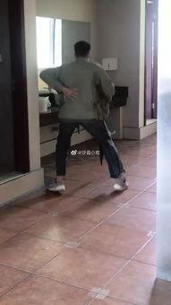 娱乐吃瓜酱火葬场,火葬场助理的沉浸式娱乐揭秘
