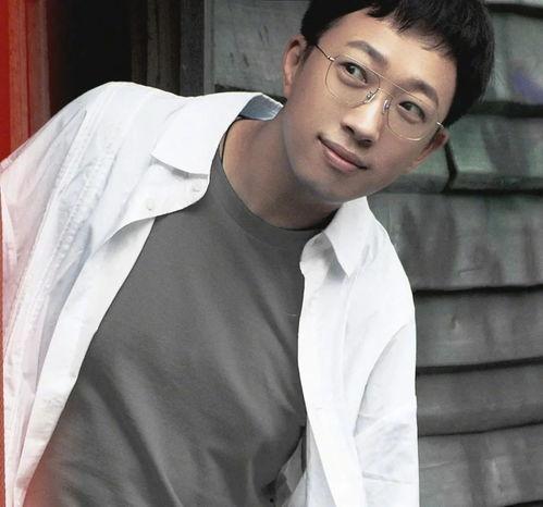 娱乐圈演员吃瓜,揭秘明星幕后吃瓜大揭秘